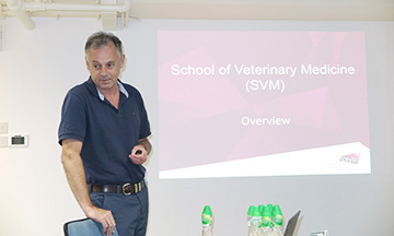 Prof. Michael Reichel, Acting Dean of SVM, gave an introduction of SVM.