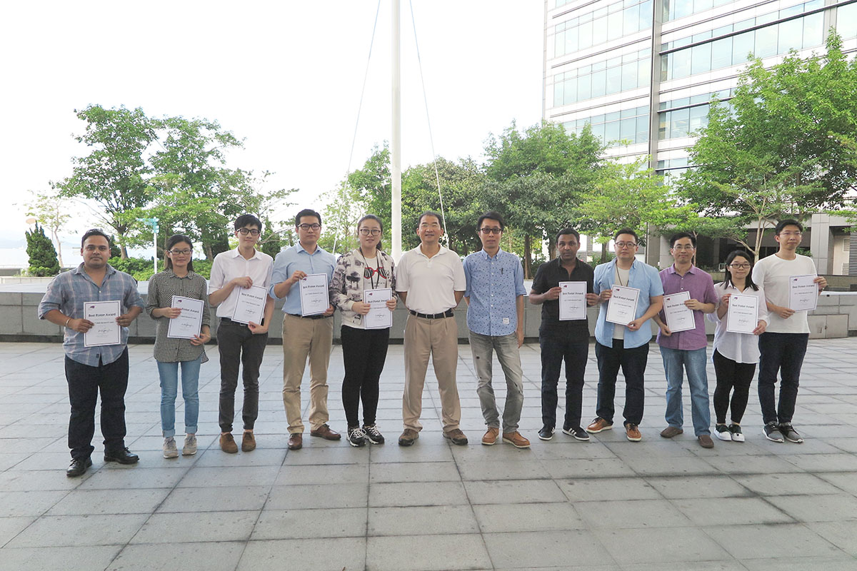 Prof. Michael Yang (sixth from left) and Dr Ming Chan (seventh from left) with the winners of the Best Poster Award (from left) Abhimanyu Thakur, Suihong Huang, Bennett Au Ngan Pan, Bing Cao, Di Gao, Firaol Tamiru Kebede, Sunghun Lee, Fangjiang Xie, Shuyi Mai and Xiaoxuan Zhu.