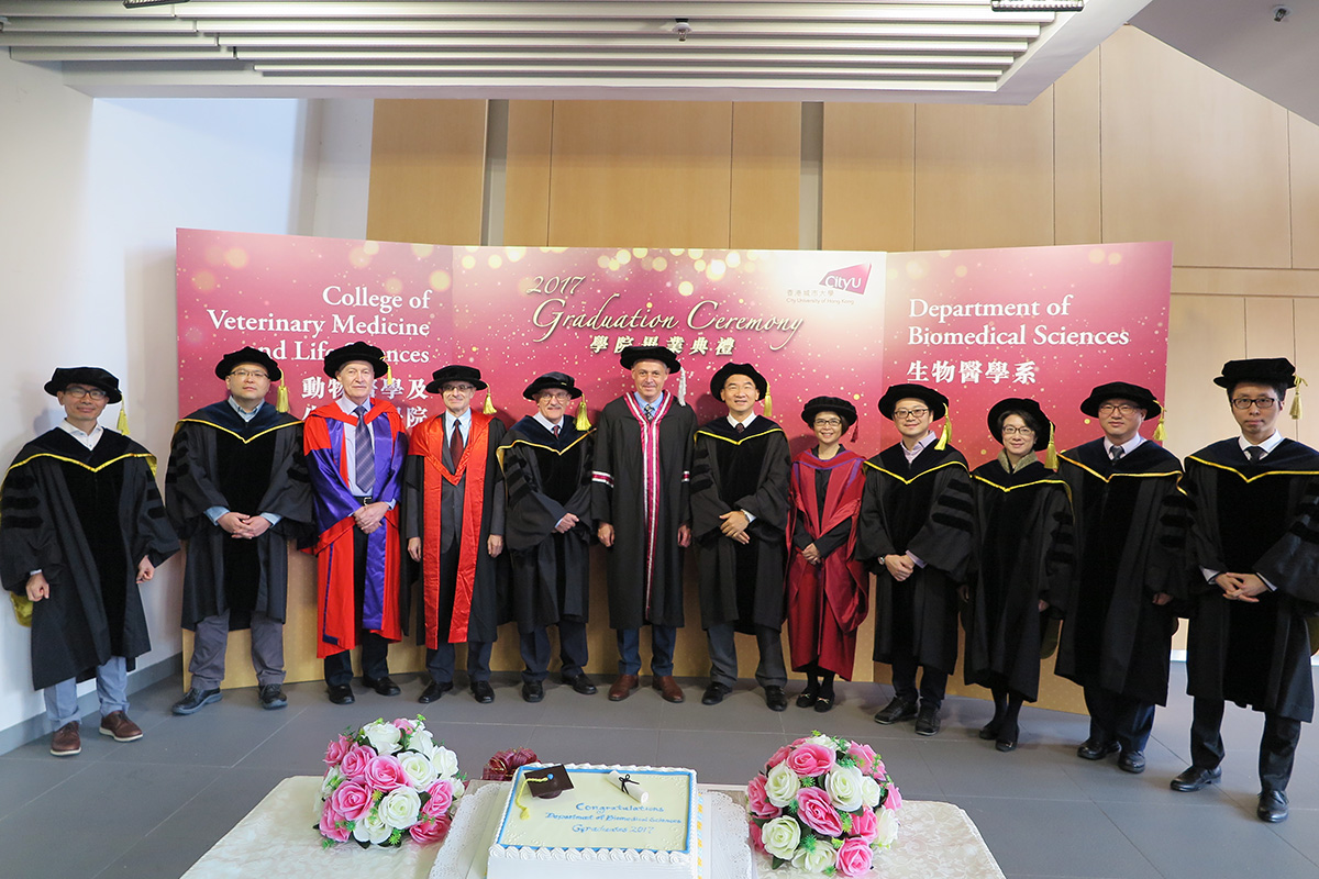 Academic Procession: (from left) Dr Sungchil Yang (BMS), Dr Kiwon Ban (BMS), Dr Philip Stott (PH), Prof. Dirk Pfeiffer (Associate Dean (Research) of CVMLS), Prof. David Hampson (Head of PH), Prof. Michael Reichel (Dean of CVMLS), Prof. Michael Yang (Head of BMS), Prof. Shuk Han Cheng (Associate Dean (Learning & Teaching) of CVMLS), Dr Terrence Lau (Associate Head of BMS), Dr Temy Mok (Assistant Head (Undergraduate Education) of BMS), Dr Youngjin Lee and Dr Ming Chan.