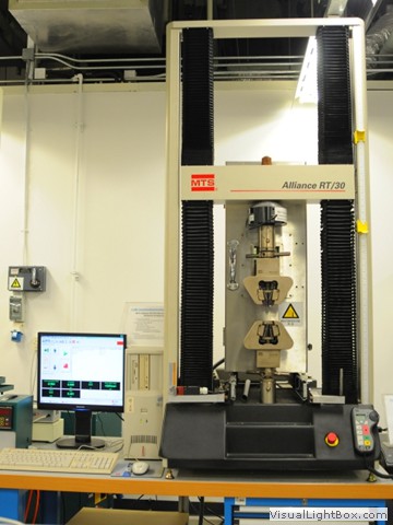 MTS RT/30 Electro-Mechanical Material Testing System