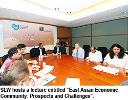 SLW hosts lecture on East Asian economy