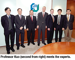 Experts advise College of Business on strategic development