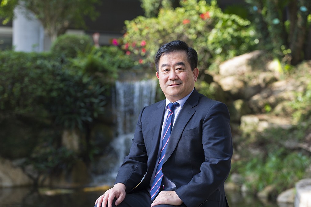 Professor Alex Jen Kwan-yue