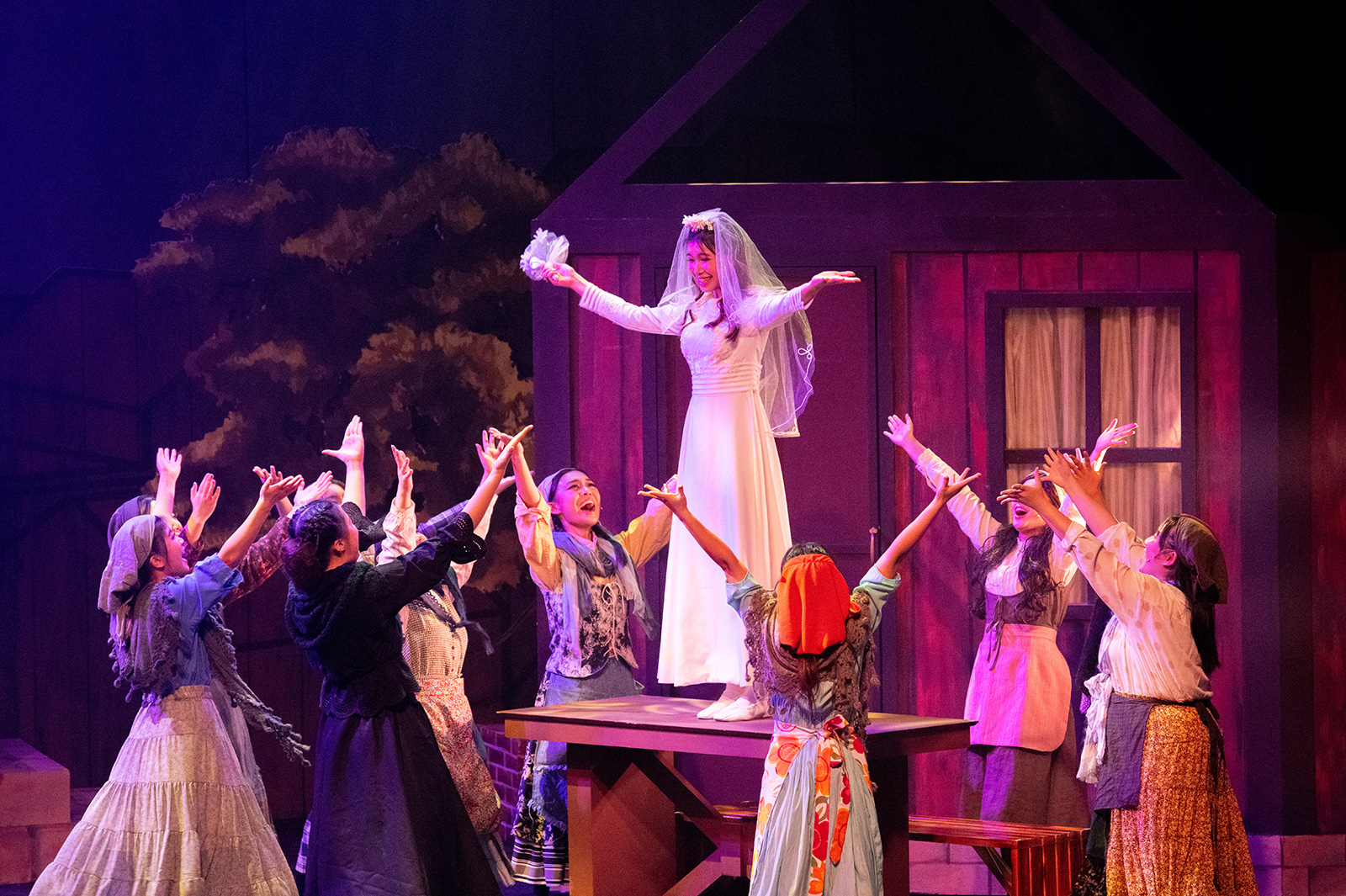 儘管城大沒有音樂系，也沒有藝術系，但多才多藝的學生全情投入盛會。