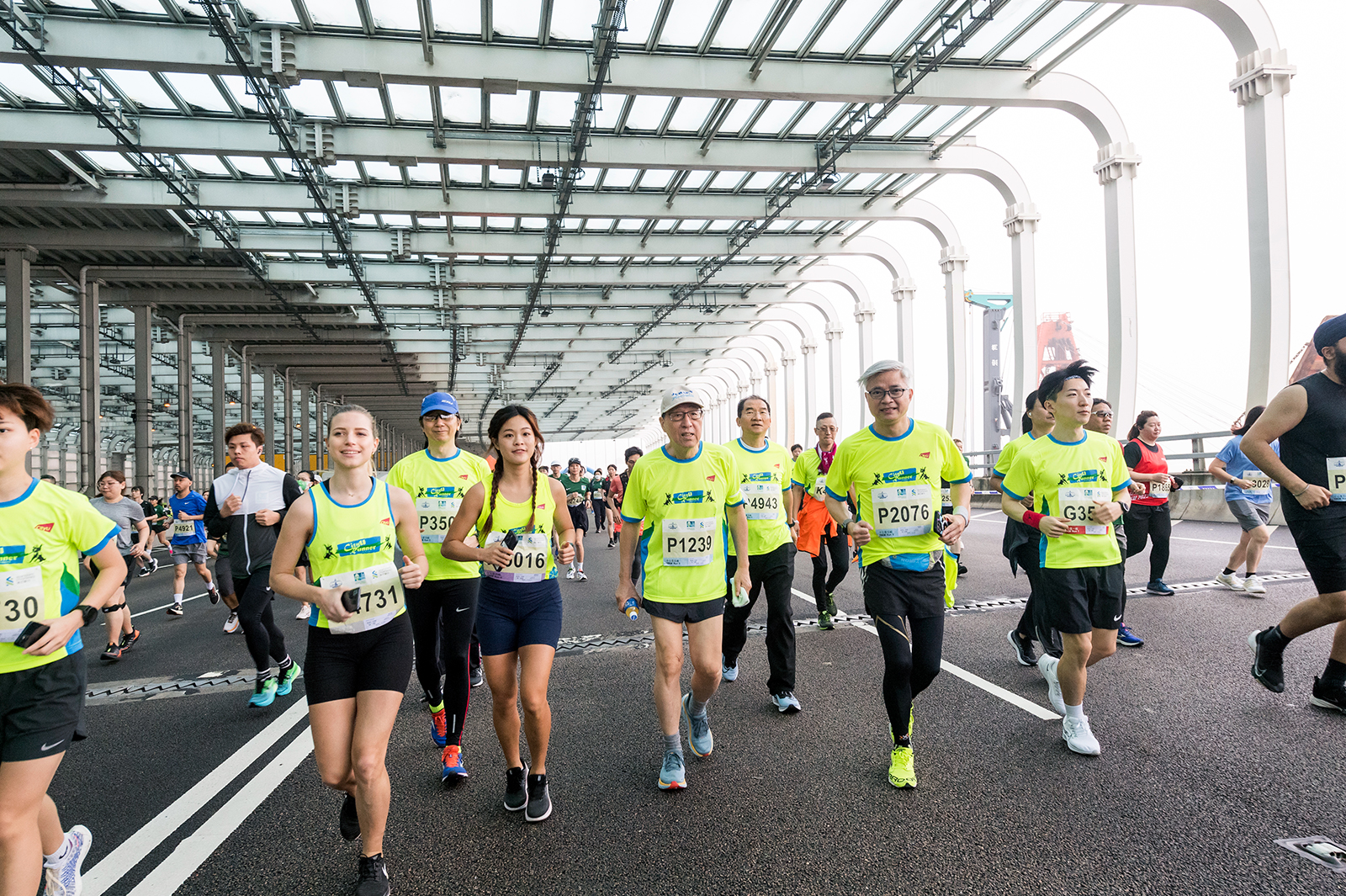 President Kuo leads CityU marathon team for 13th consecutive race
