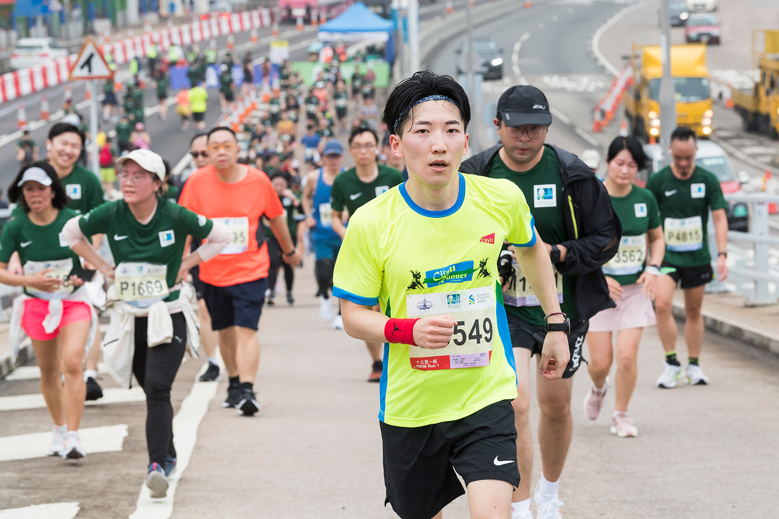 President Kuo leads CityU marathon team for 13th consecutive race