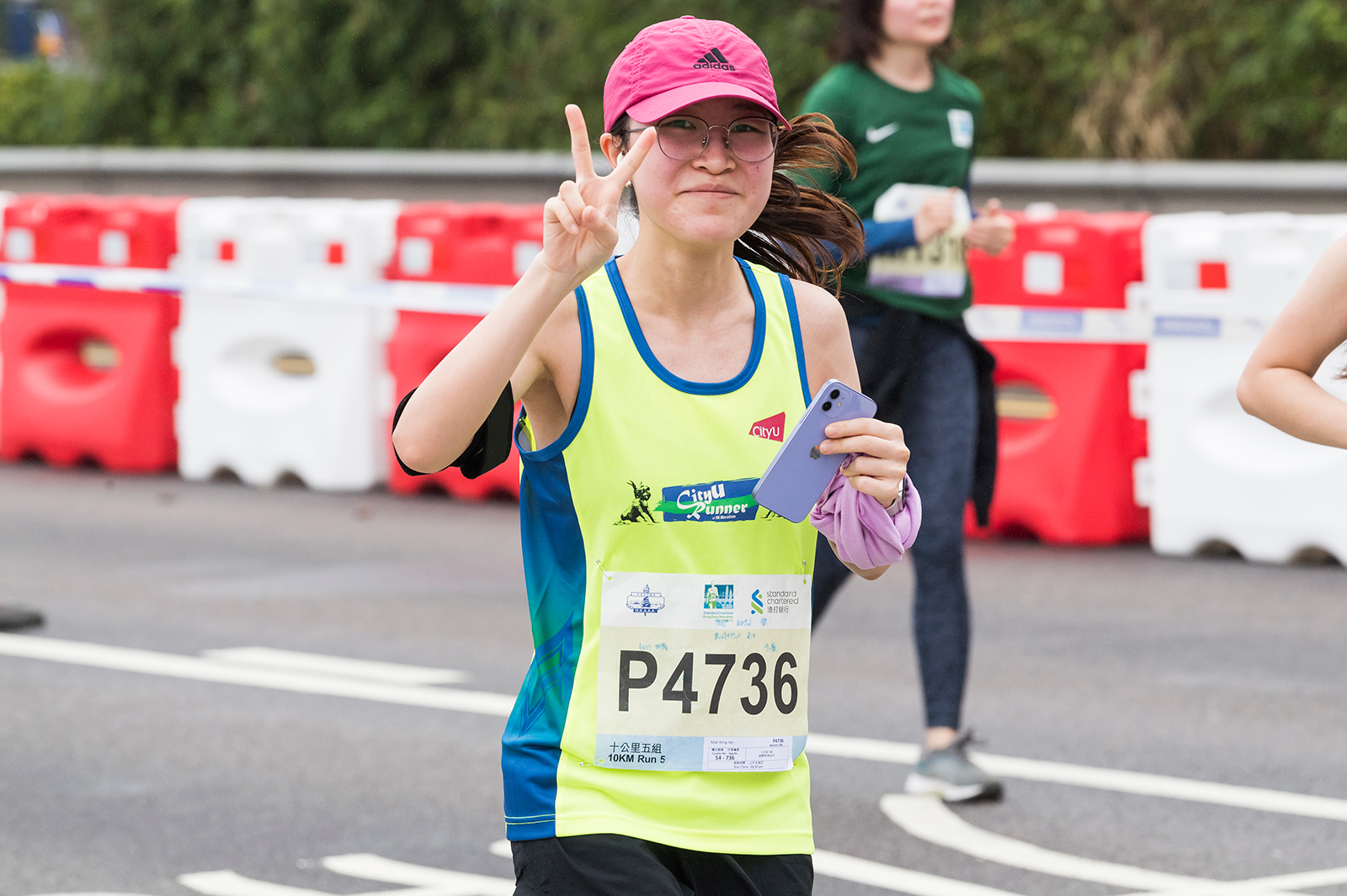 President Kuo leads CityU marathon team for 13th consecutive race