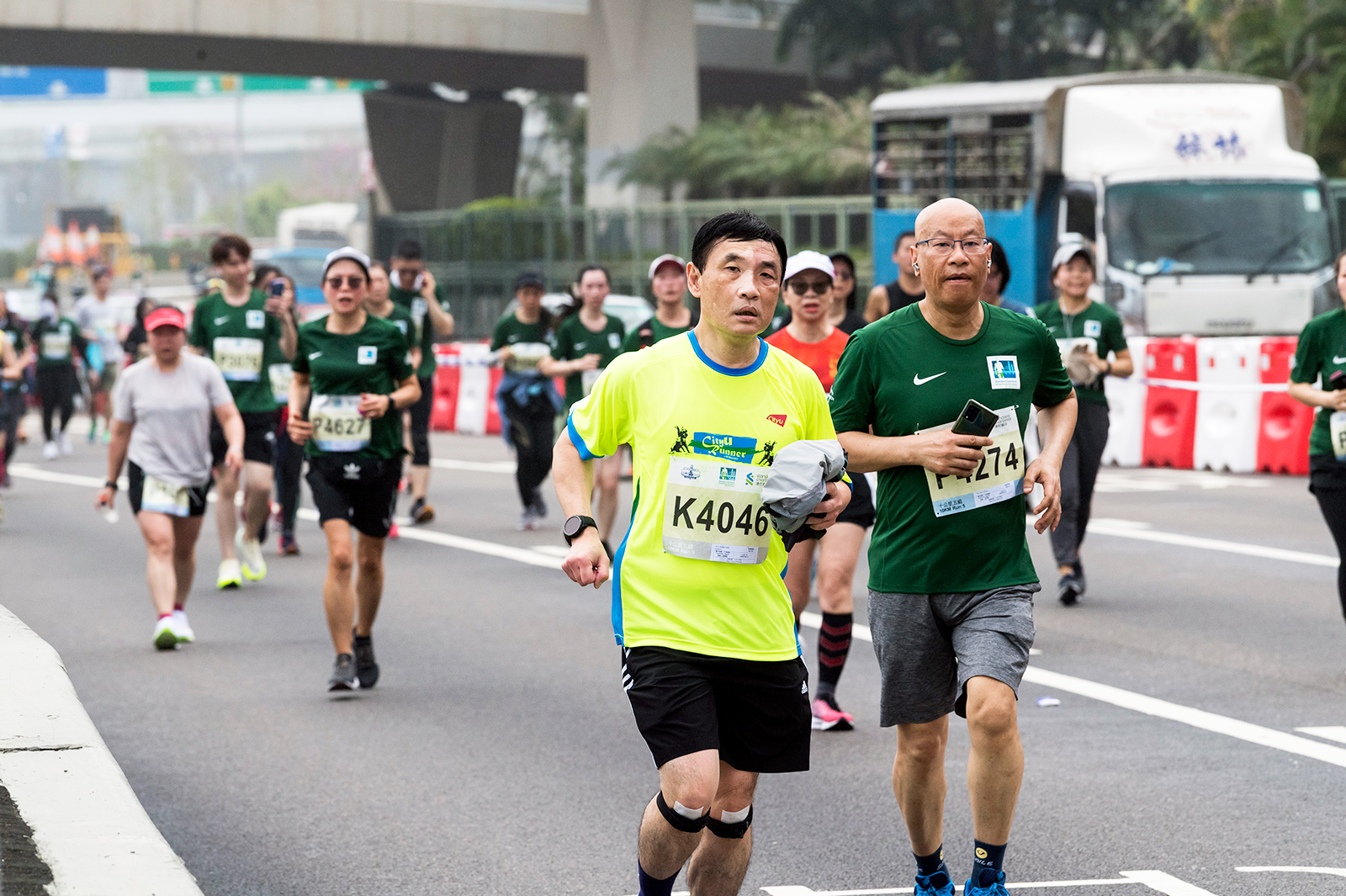 President Kuo leads CityU marathon team for 13th consecutive race