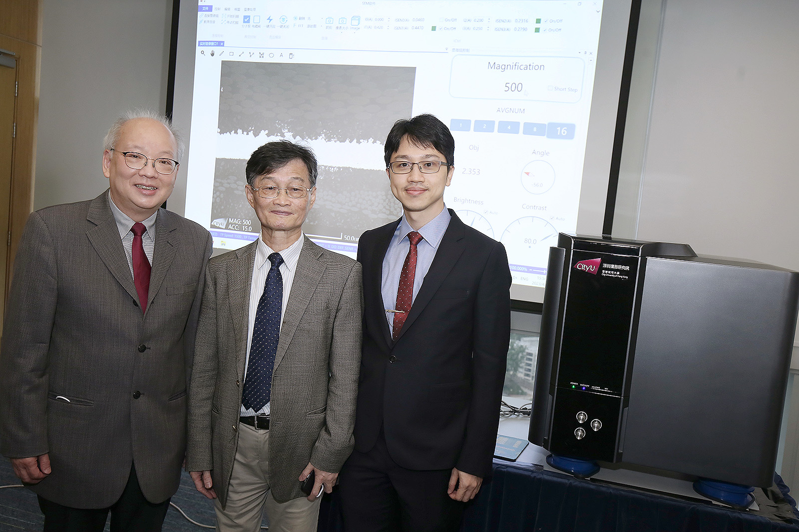 CityU becomes world’s first university to manufacture next-generation self-designed electron microscopes