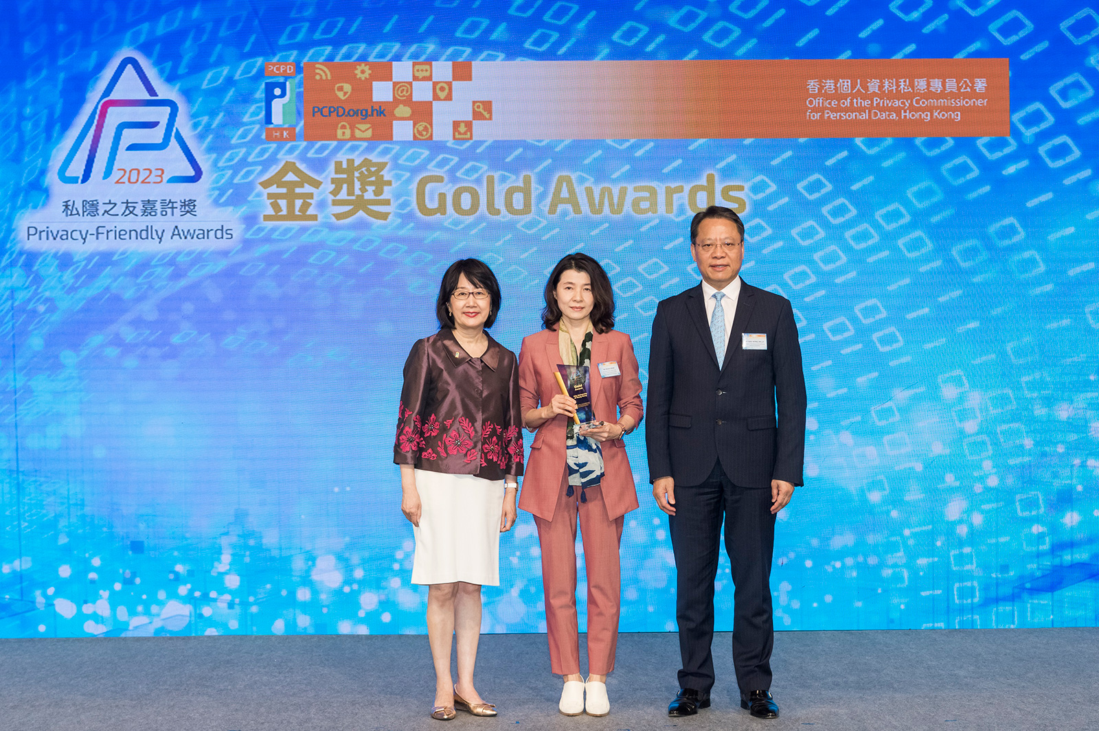 (From left) Ms Ada Chung Lai-ling, Privacy Commissioner for Personal Data, Ms Sheena Shum Wai-man, and Mr Addy WONG Wai-hung, Member of Personal Data (Privacy) Advisory Committee
