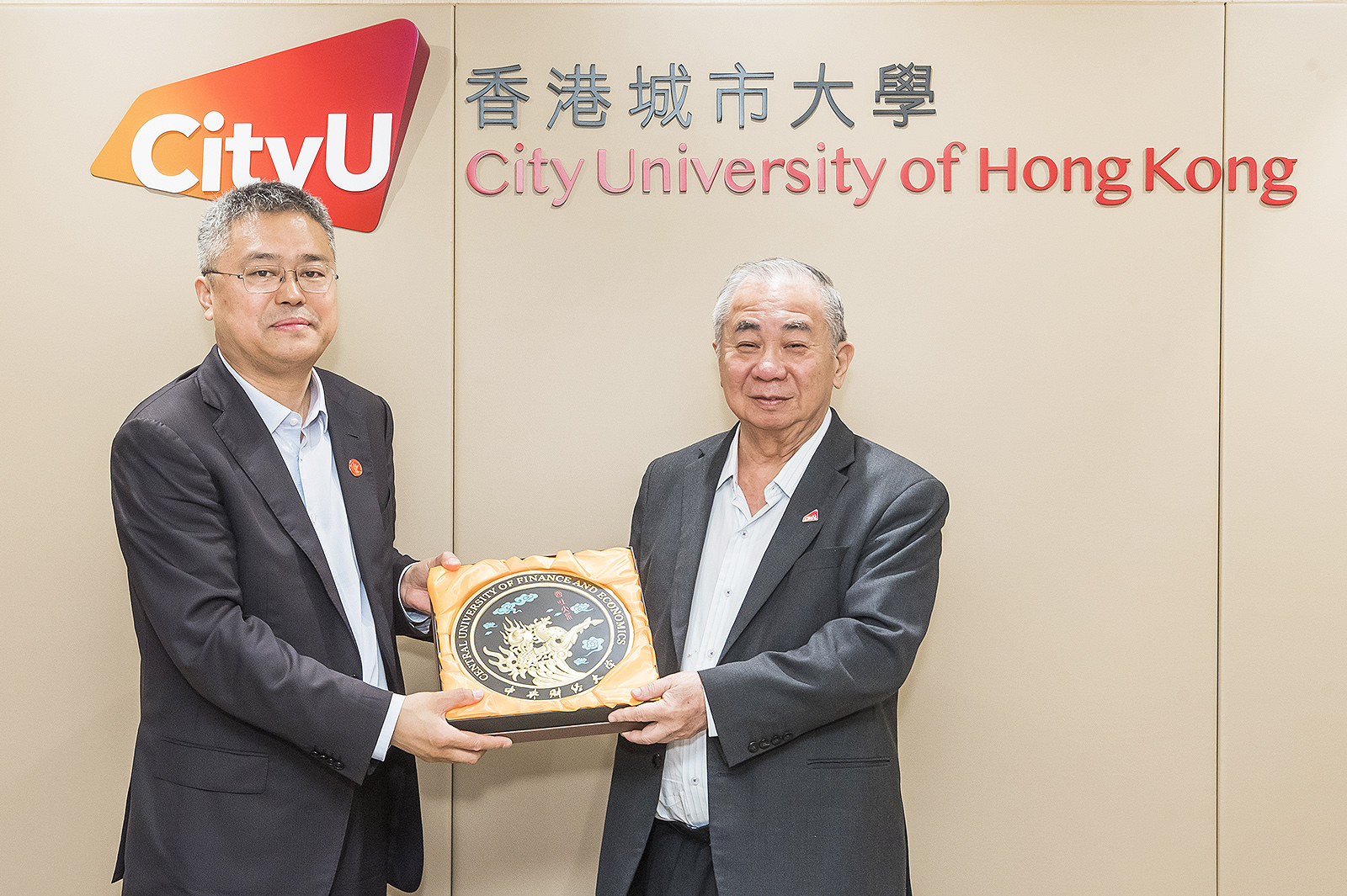 (From left) Dr Wu and President Boey.