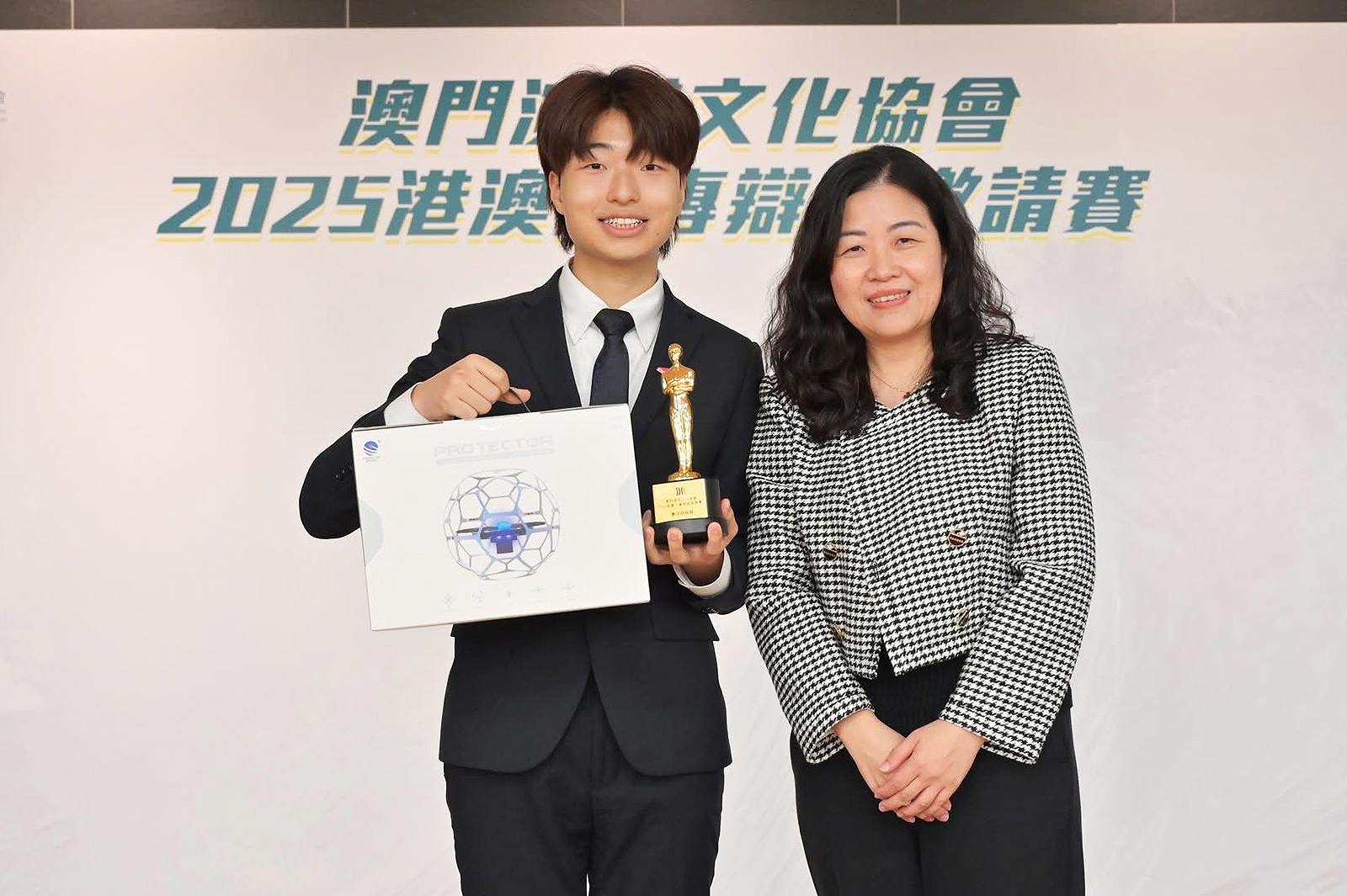 CityUHK Chinese Debating Team wins the Greater Bay Area Inter-Collegiate Debate Competition 2025