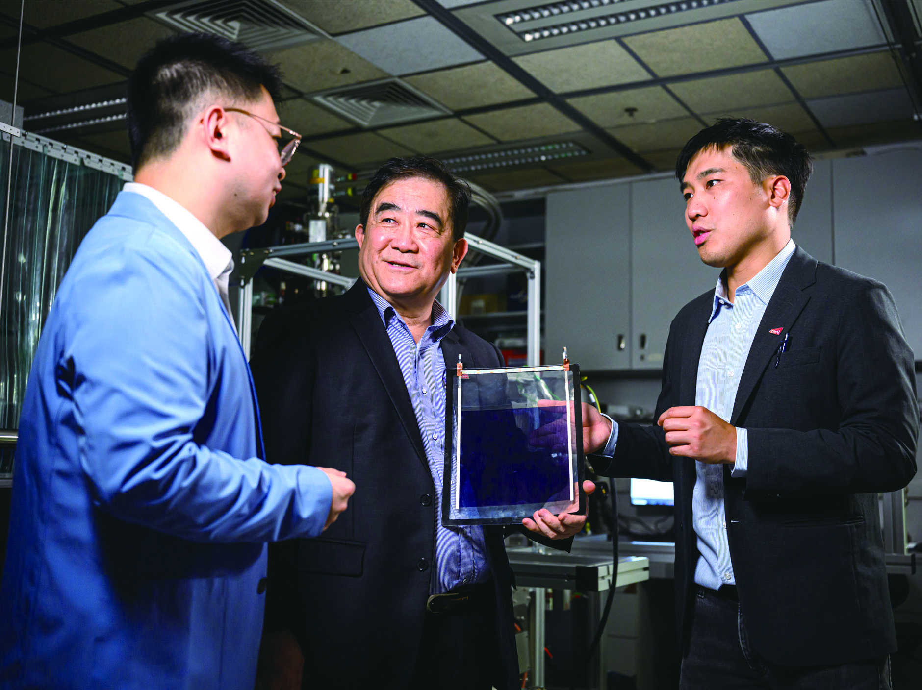CityUHK researchers achieve first-ever recycling spin-triplet excitons for power generation