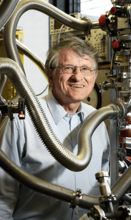 Professor Klaus VON KLITZING