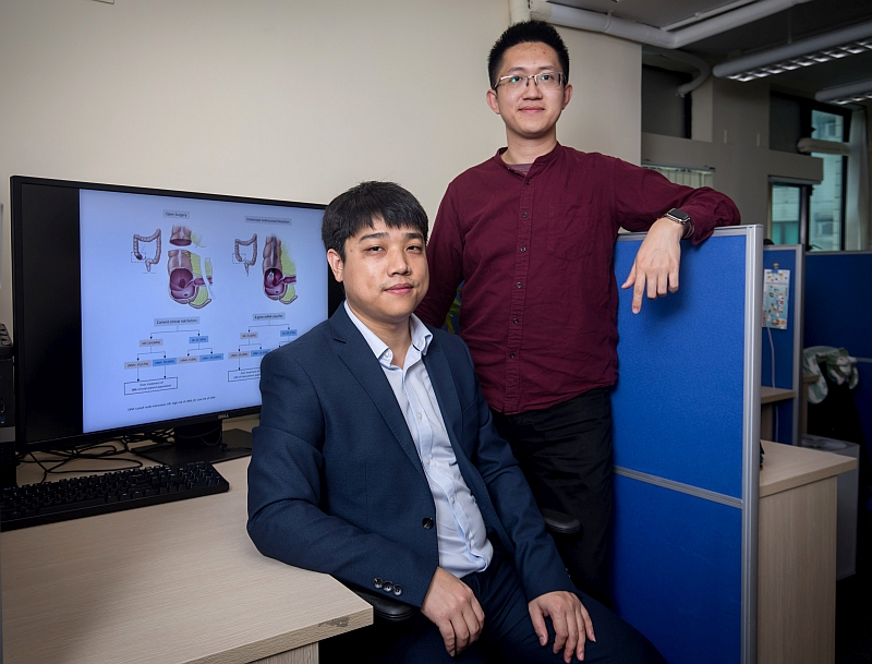 Dr Wang Xin (left) and Dr Gao Feng at CityU