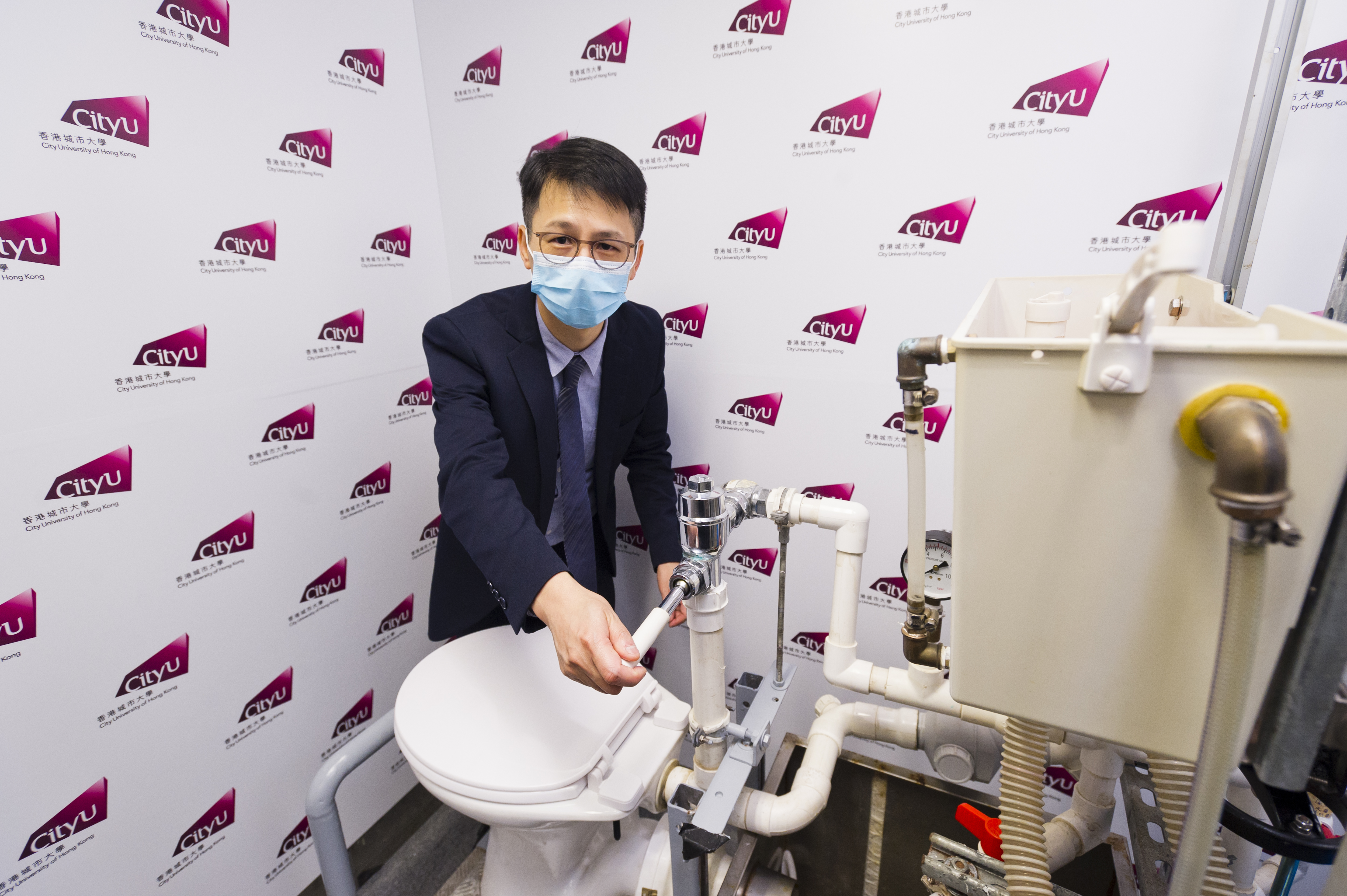 病原體可由沖廁產生的氣霧水珠散播
