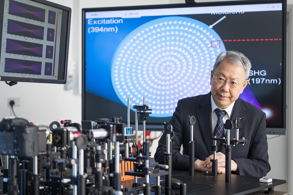 城大新型超构透镜，革新现有真空紫外光光学技术！
