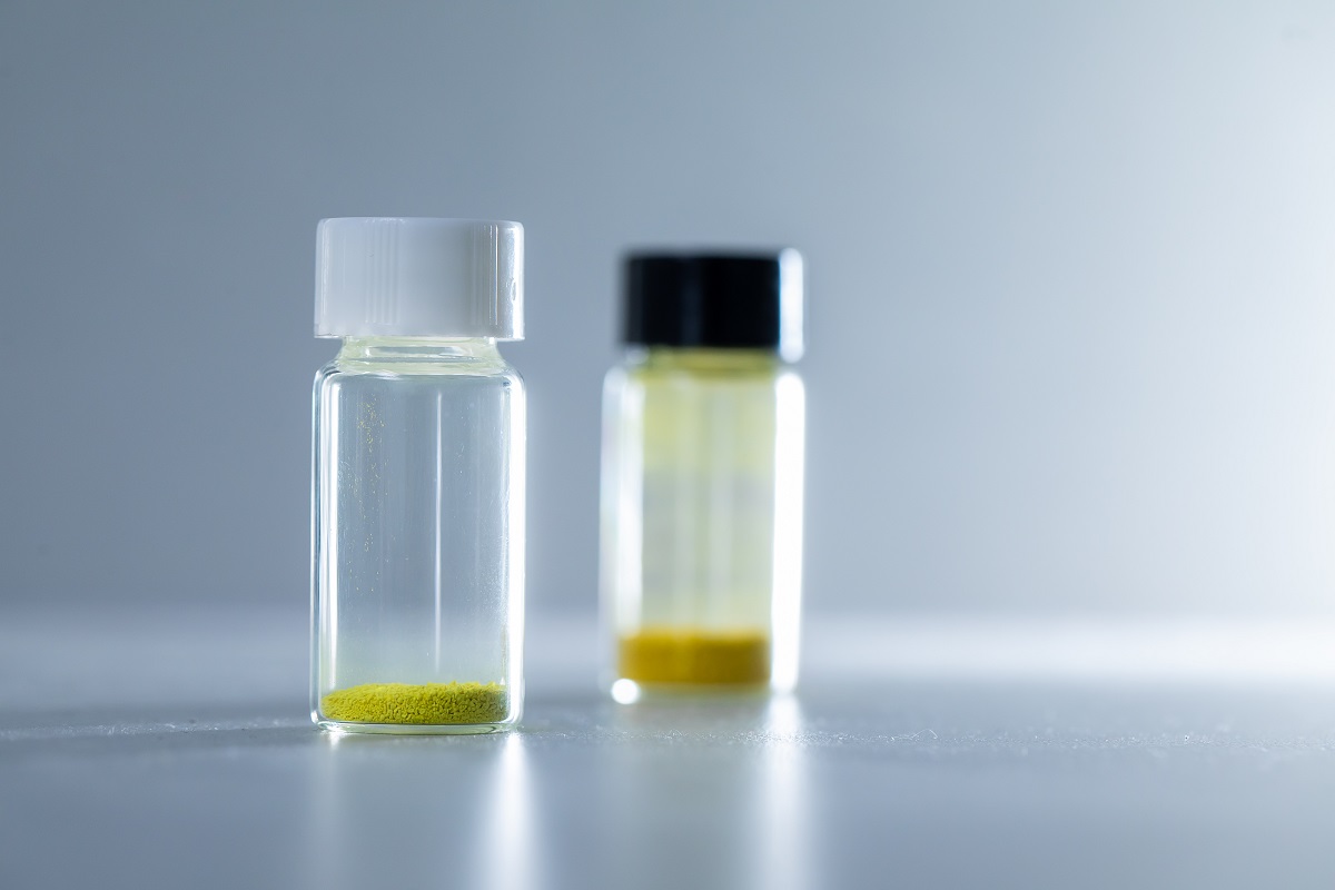efficient water splitting for hydrogen production at low voltage