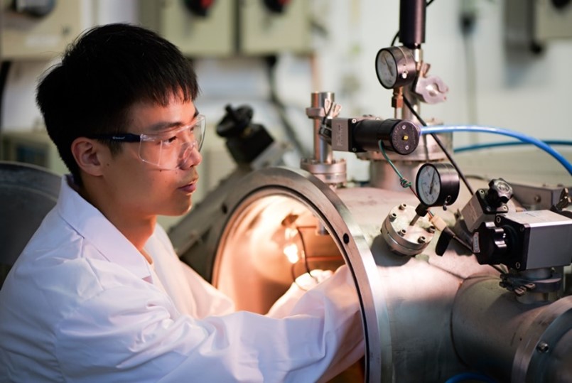 城大研究開發出強度和延展性雙高的新型金屬玻璃