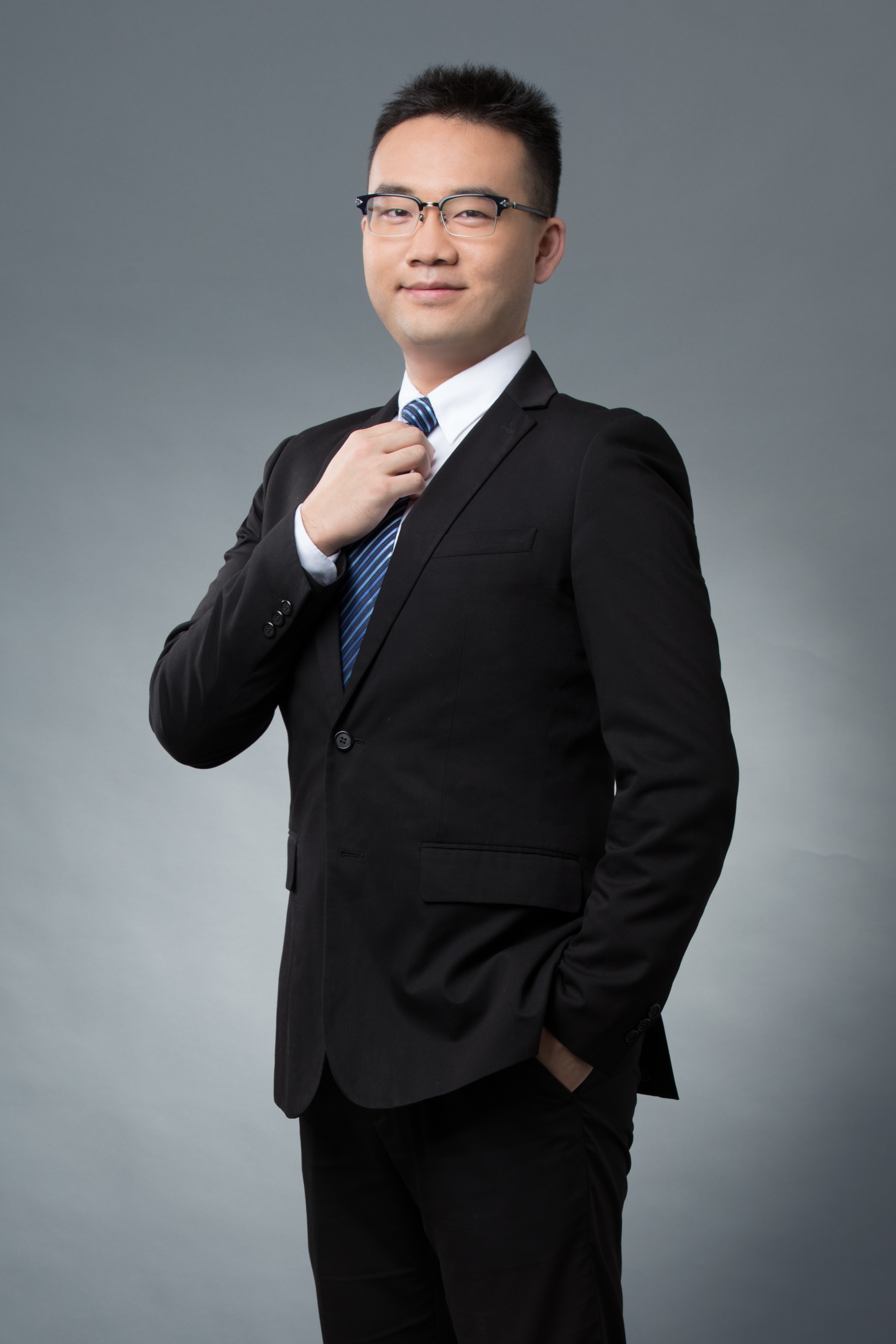 HE Yaqing 何亞卿