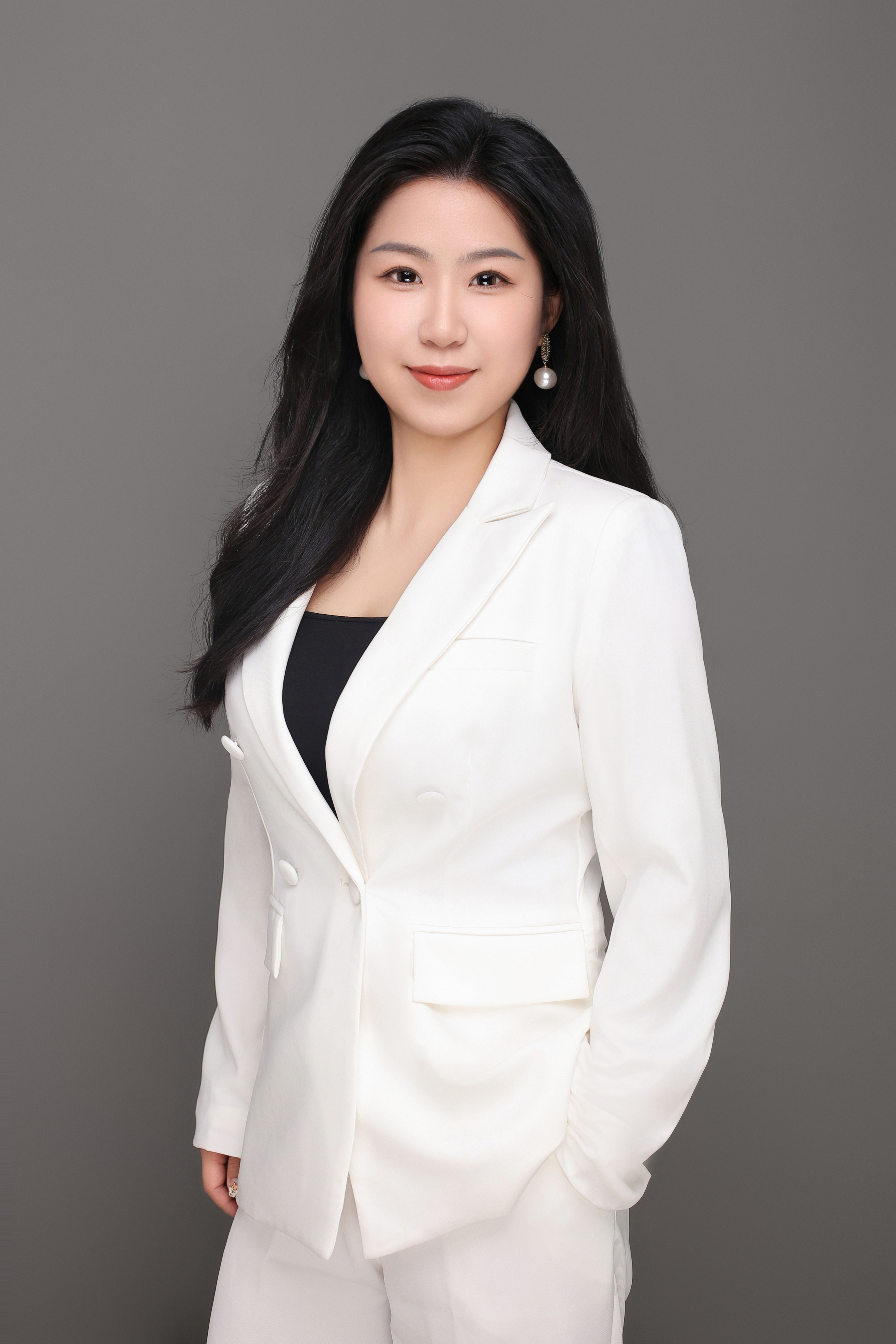 LI Qiuyun 李秋韵