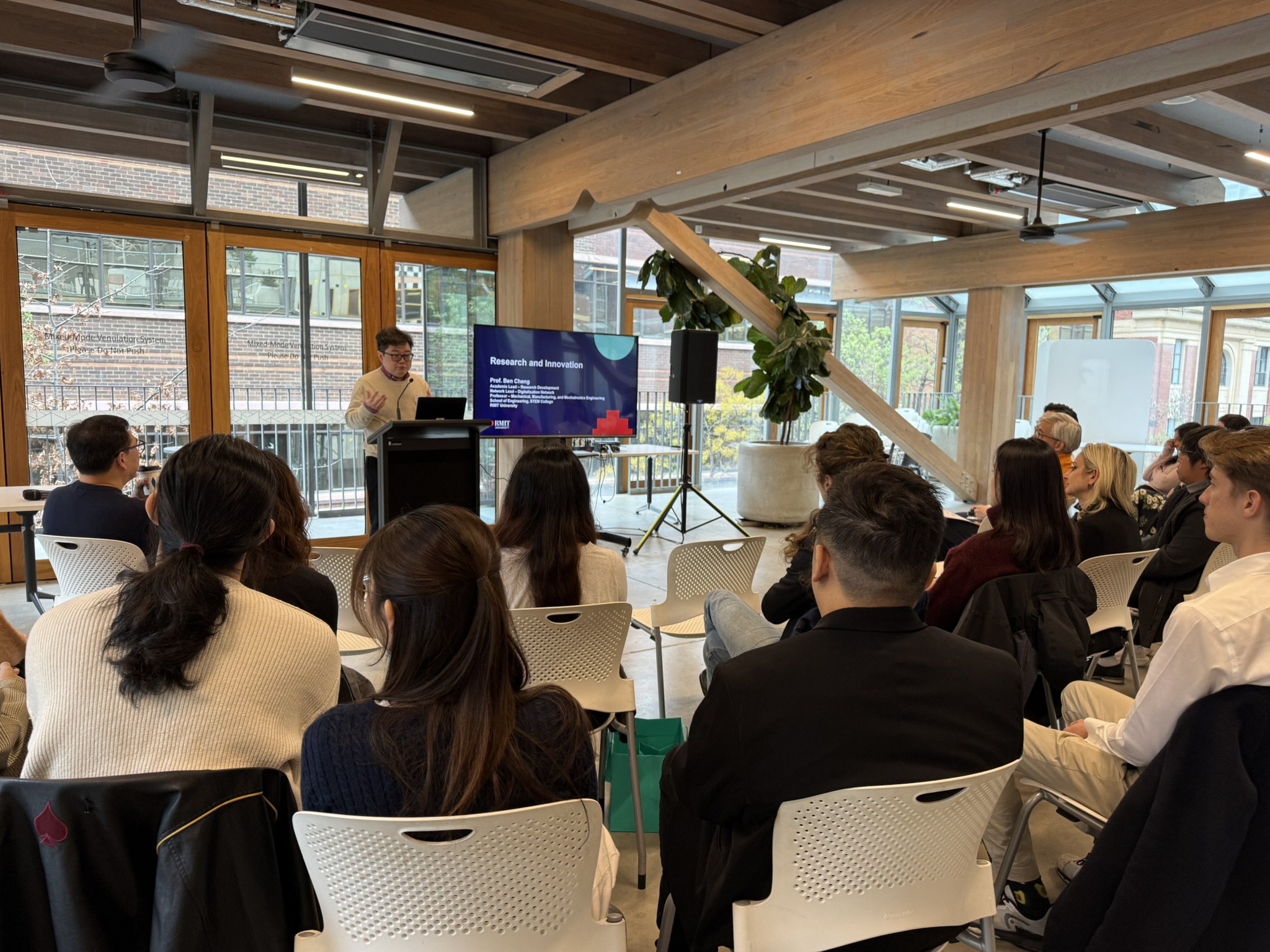 Enrichment Activity (Professional Showcase & Academic Exchange at RMIT University)