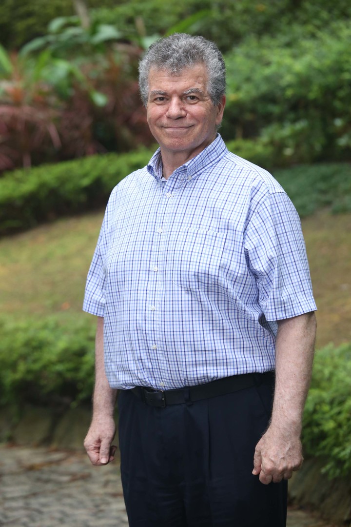 Prof Moshe Zukerman EE