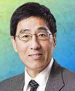 Professor Way Kuo 