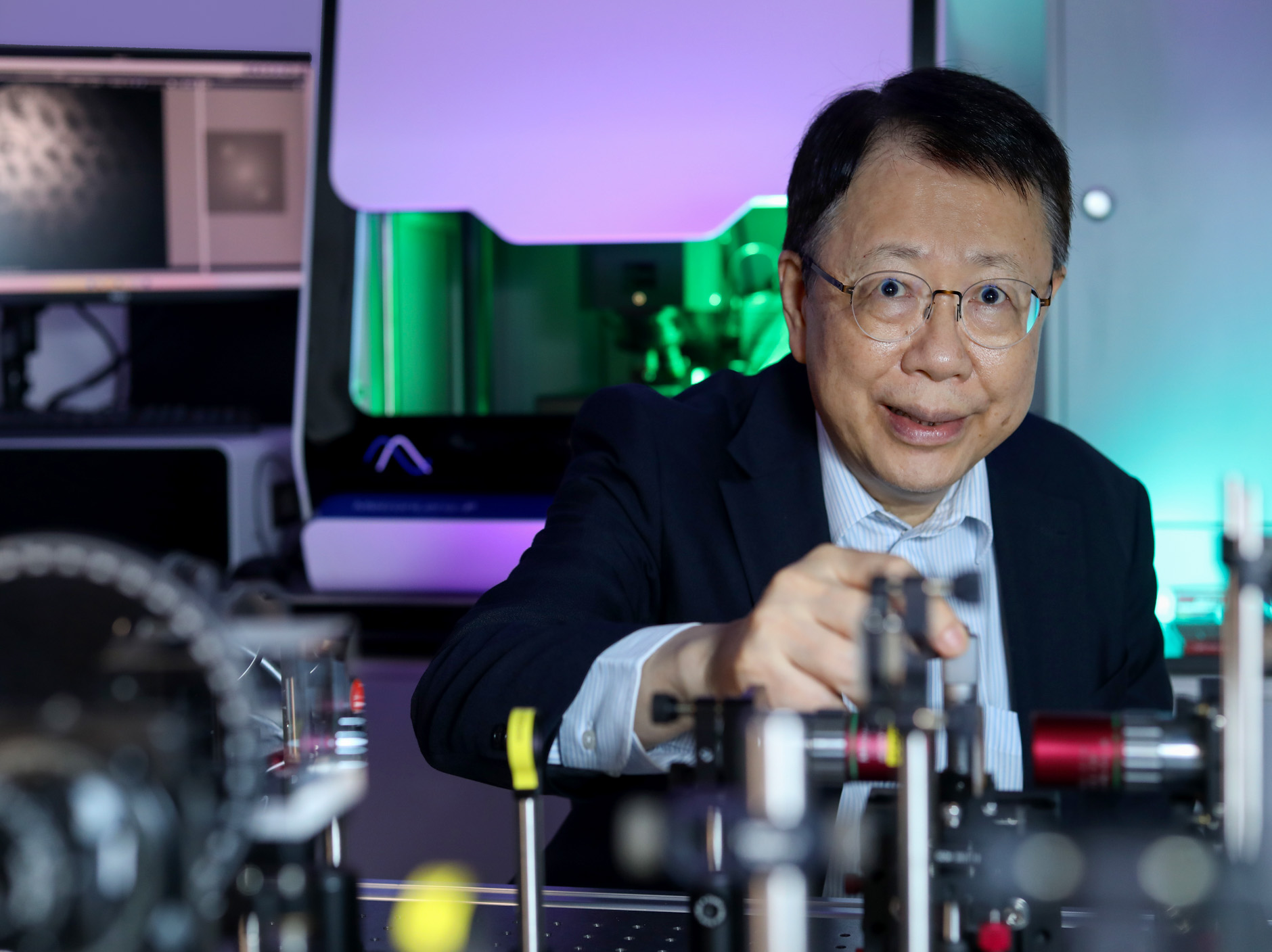 Prof Tsai_01-resized