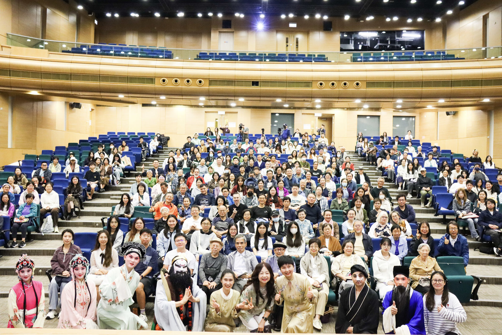 12-20251118091208_4049_211