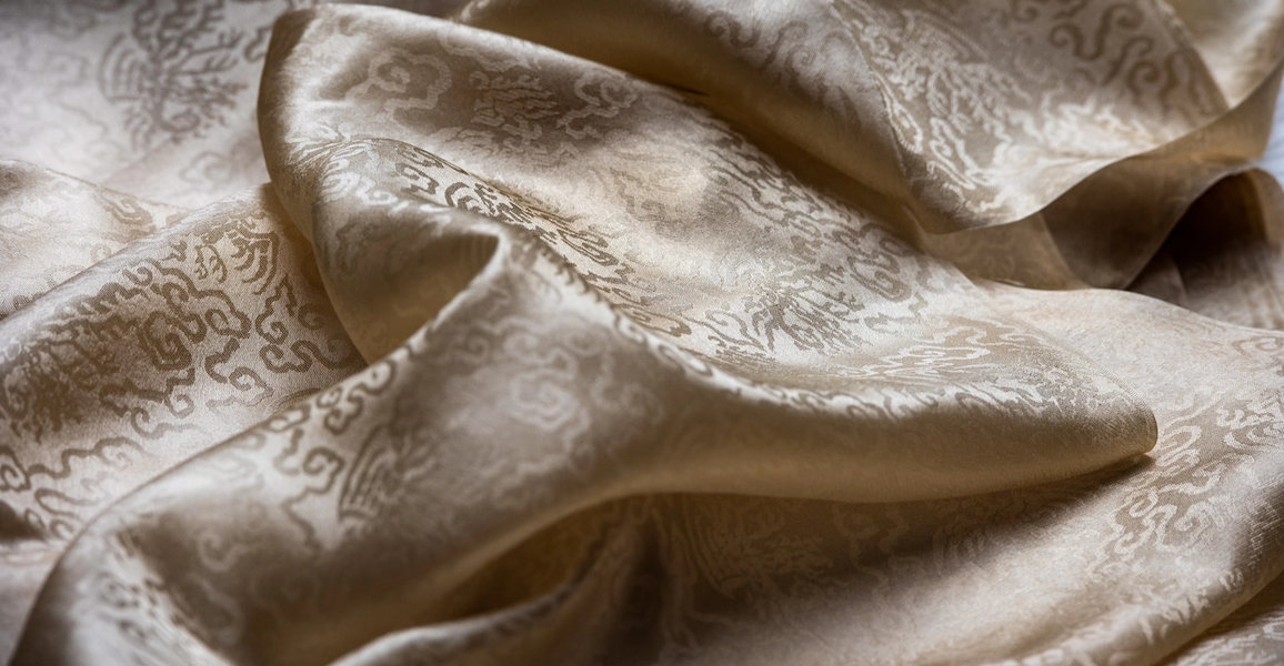 Silk Charm Inheritance: The Elegant Beauty of Shuanglin Damask
