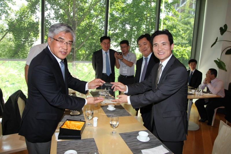 éŸ©å›½å­¦æœ¯äº¤æµ 867.jpg