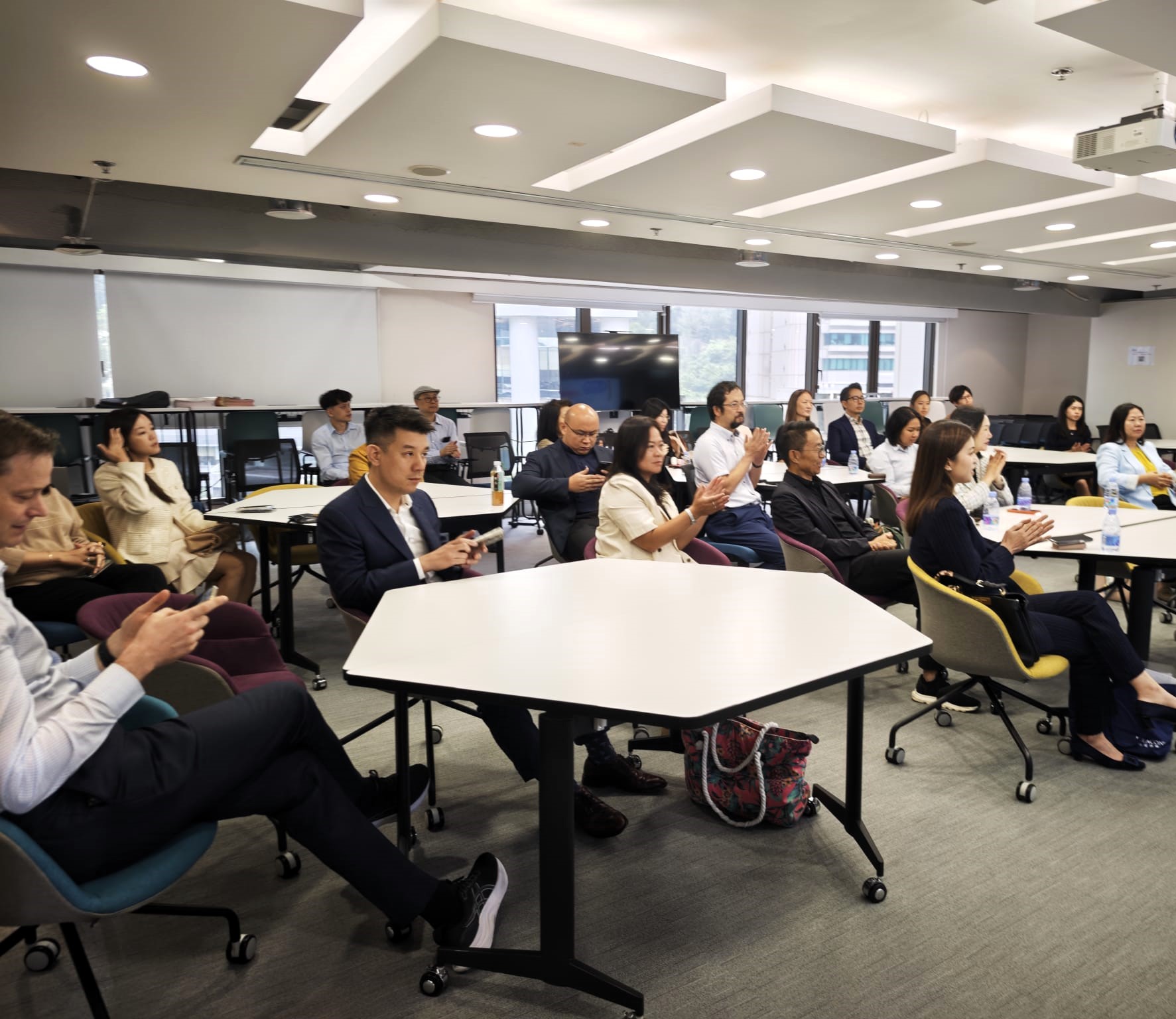 571398962_1334116461842957_869805761402158795_n