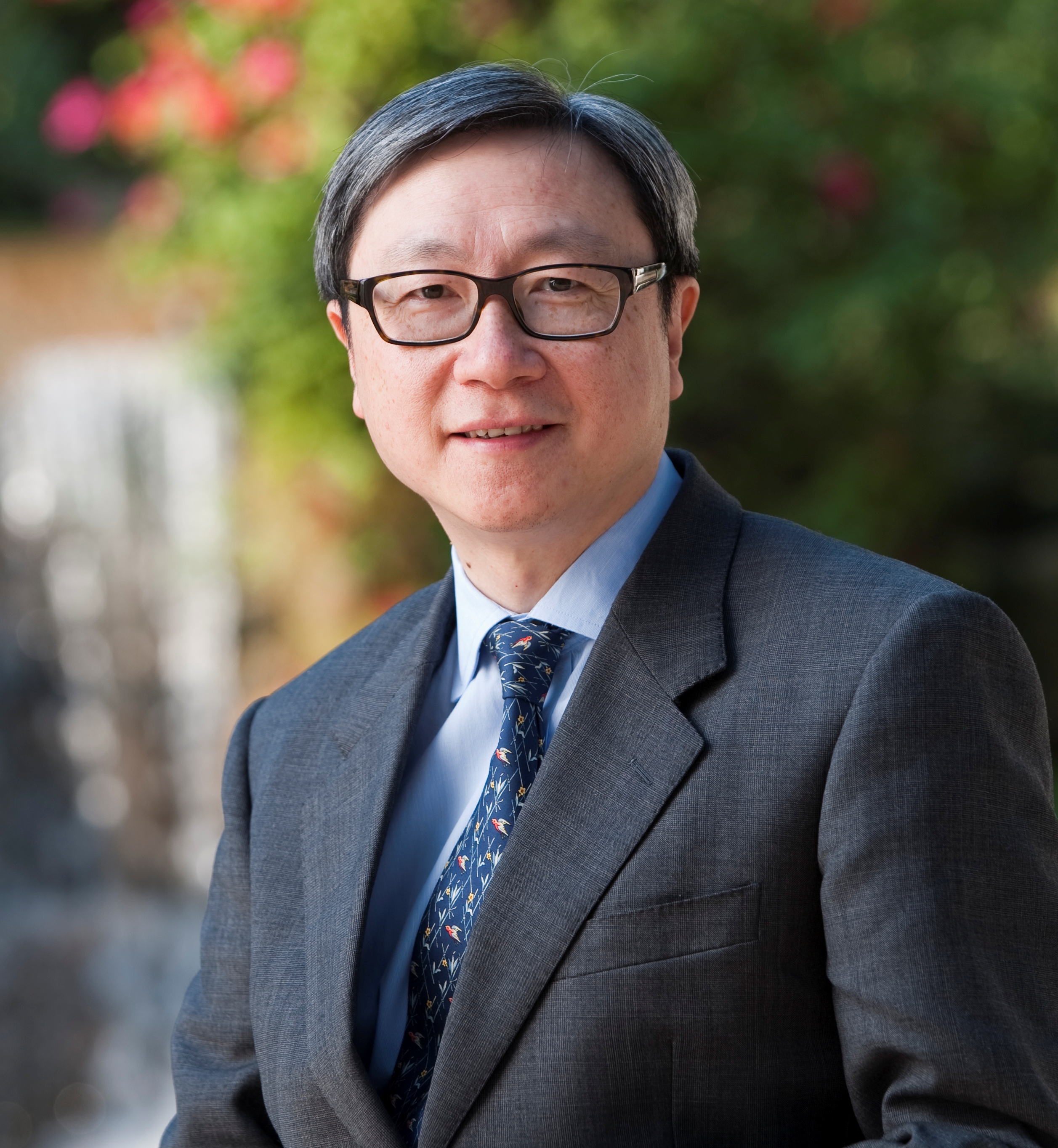Professor Huang Yu