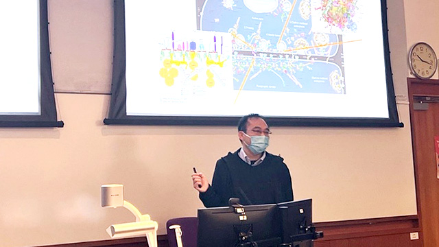 Professor Guo-Qiang Bi presented optimised techniques for whole-brain mapping