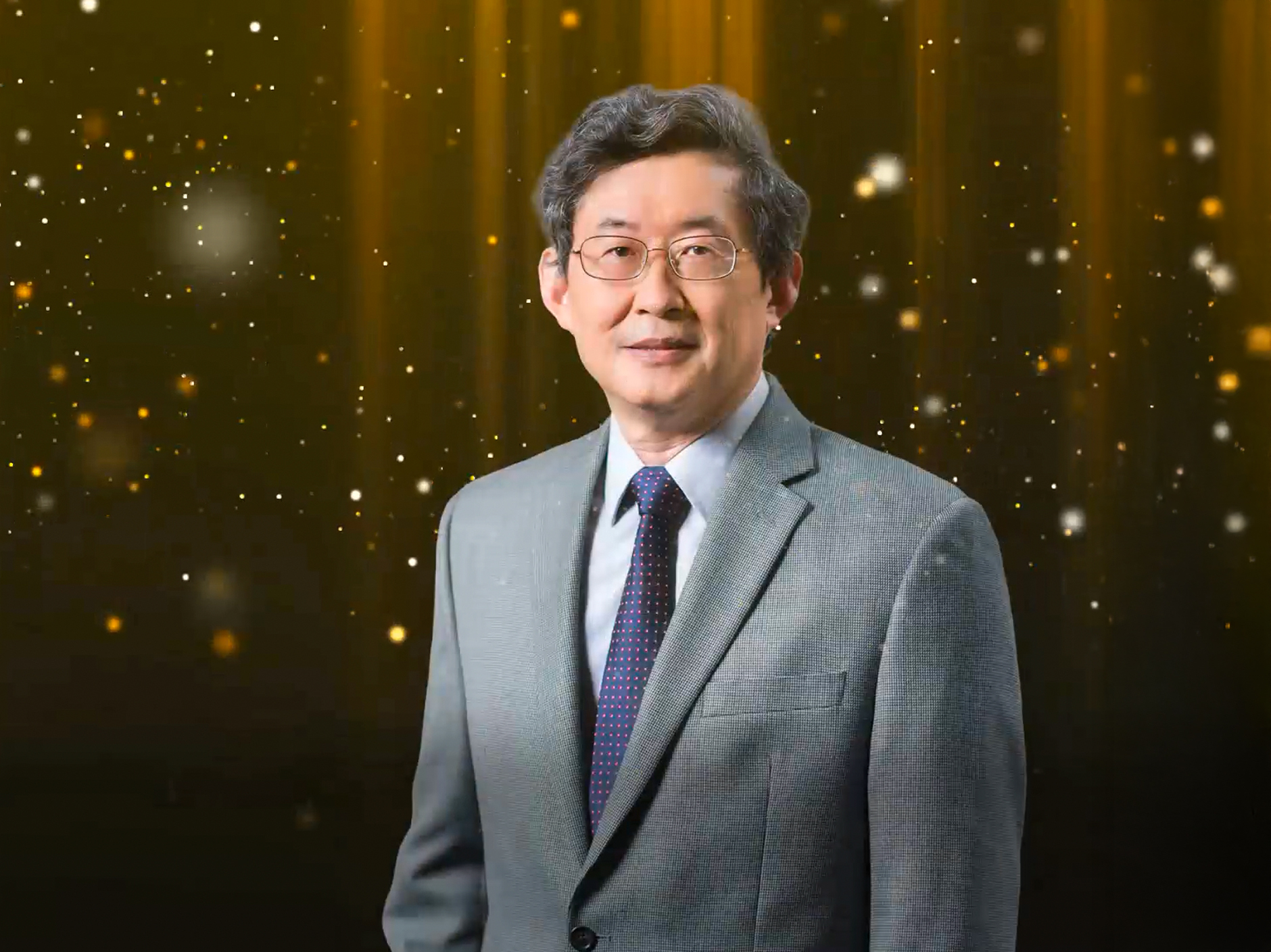 web-story_aps_1880x1408px_Prof Ren