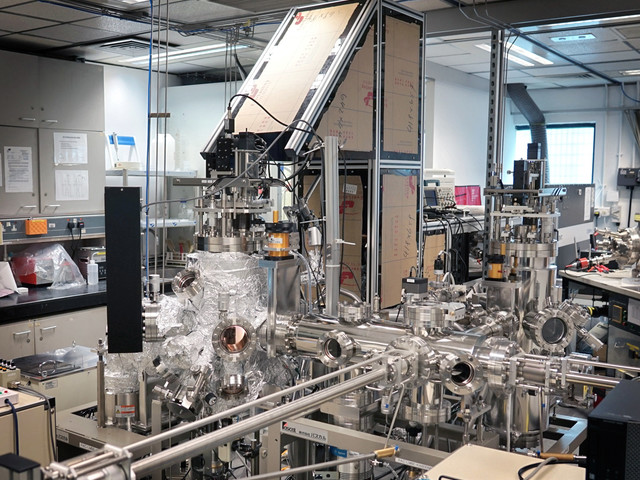 Inter-Connected Laser Molecular Beam Epitaxy and E-Beam Evaporator System from Pascal Co., Ltd.