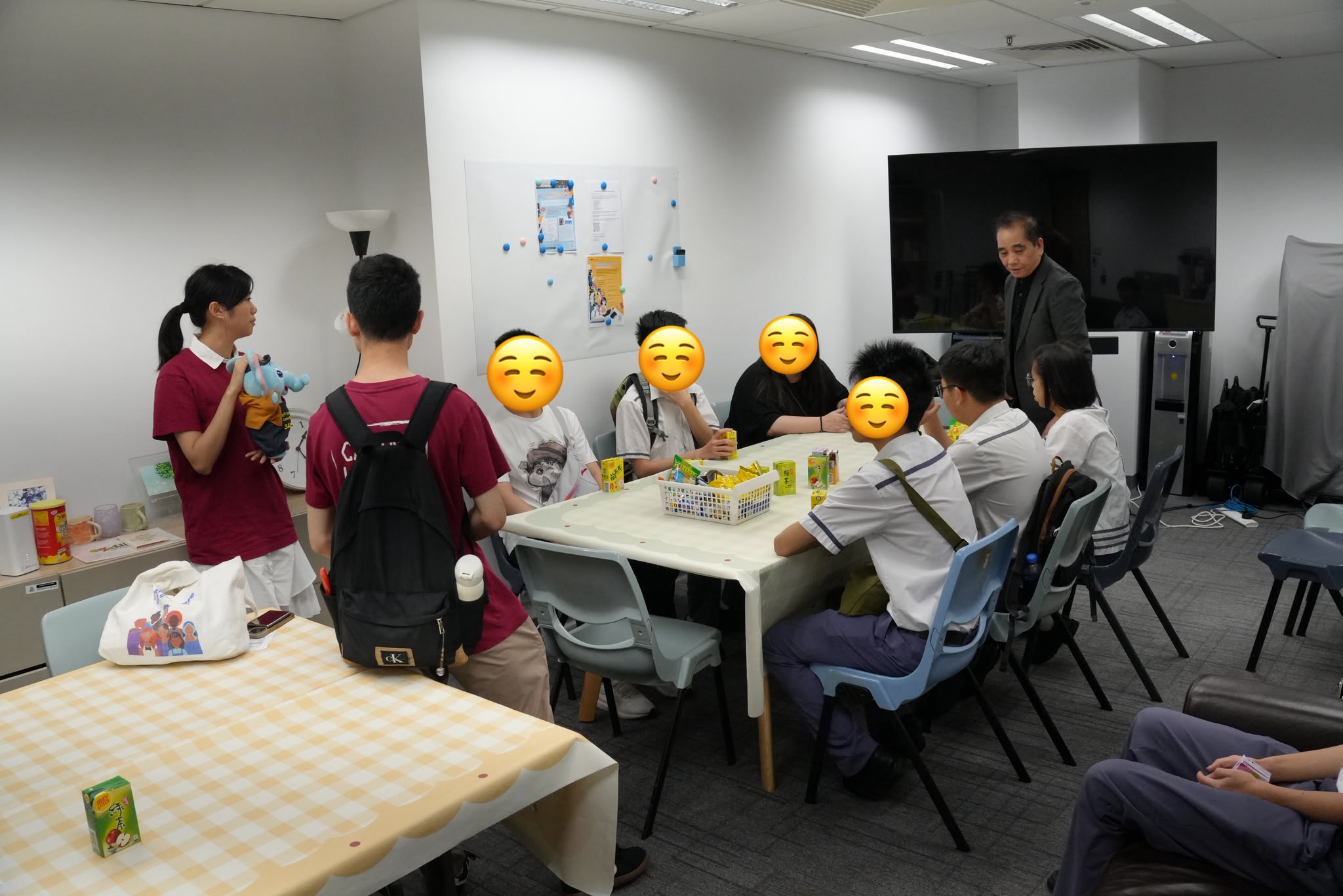 Students were visiting the SEN Student Service Centre.