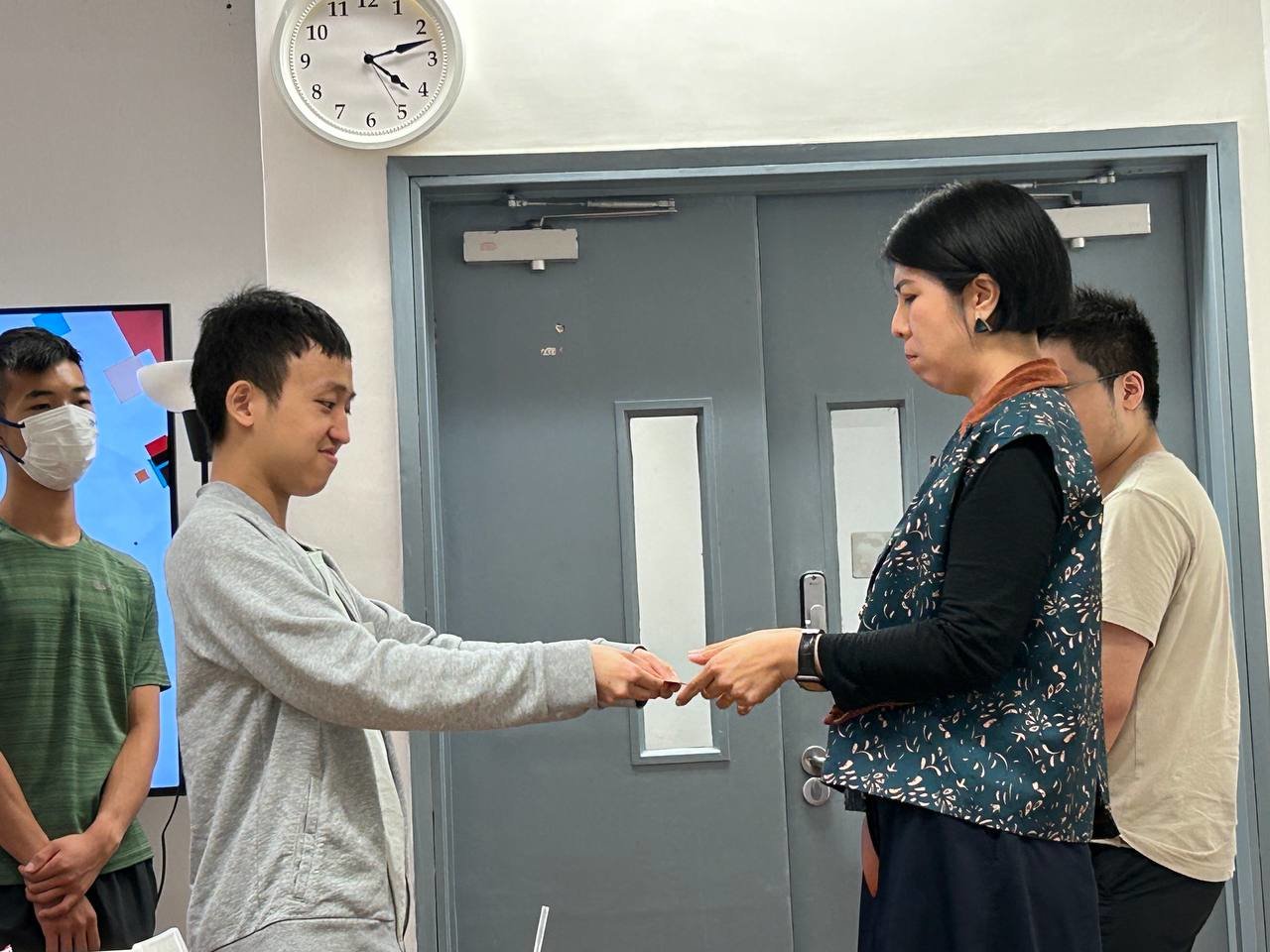 photo_6231039893799288923_y