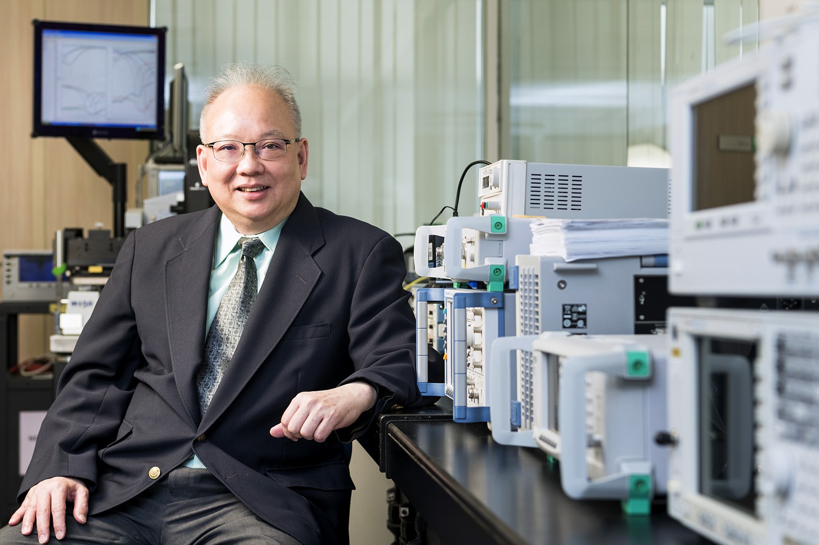 Prof Chan Chi-hou