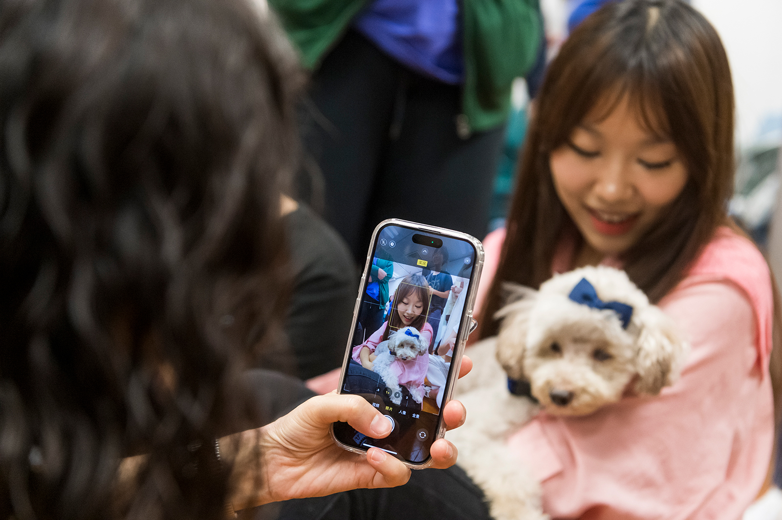 About 100 CityU students joined the event and met with “Professor Paws”.