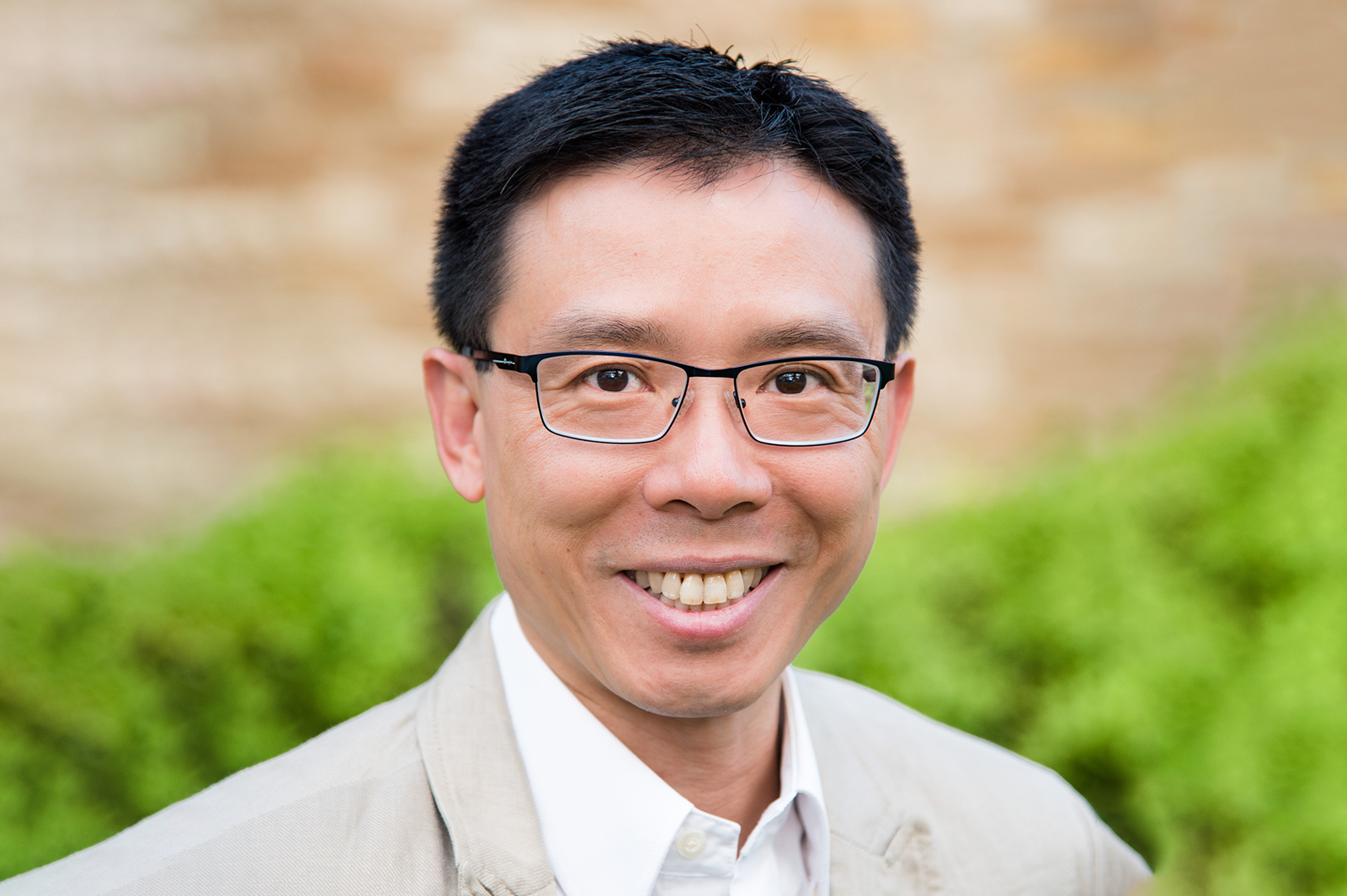 Professor Alfred Ho Tat-kei