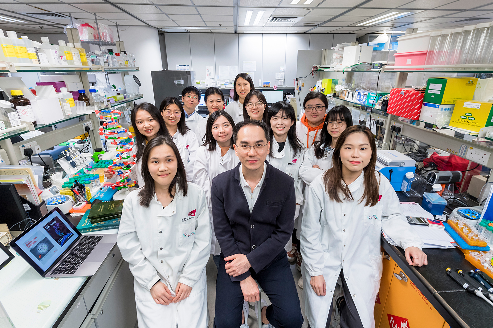 Professor Kwok and his research team