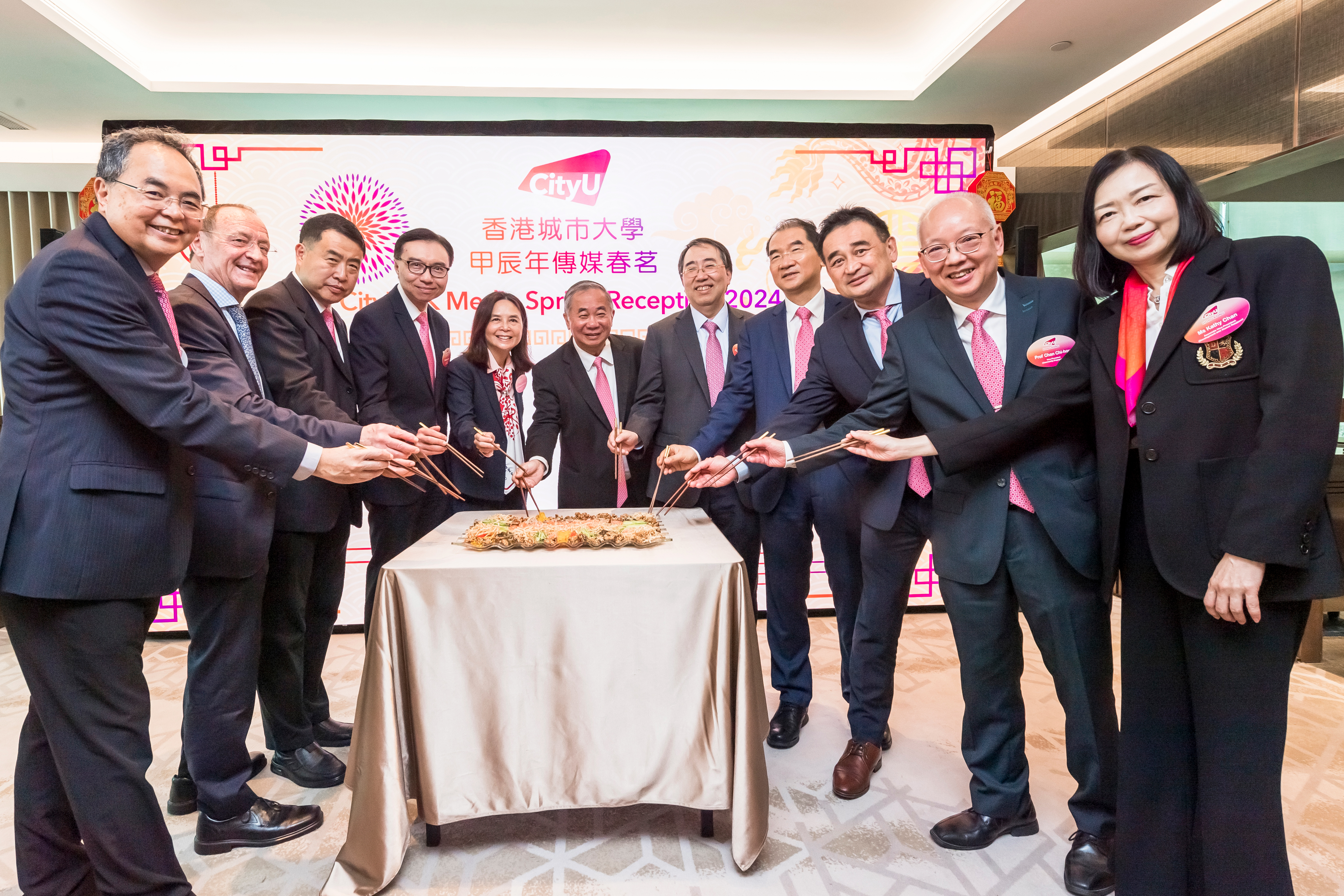 President Boey and his senior leadership team members initiated the event with a “Lo-hei”, also known as the Prosperity Toss, a traditional Chinese New Year ritual and a popular dish in Singapore and Malaysia.