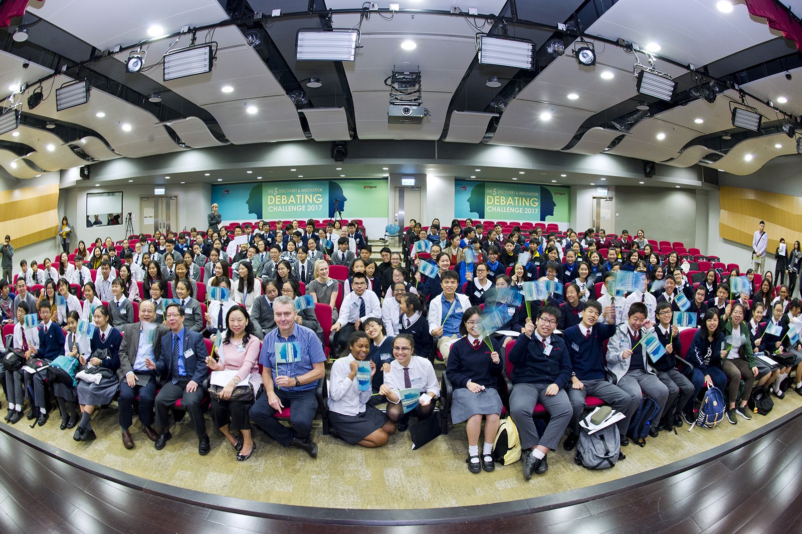 Participants kick off their one-day discovery and innovation journey at CityU at the opening ceremony. 
