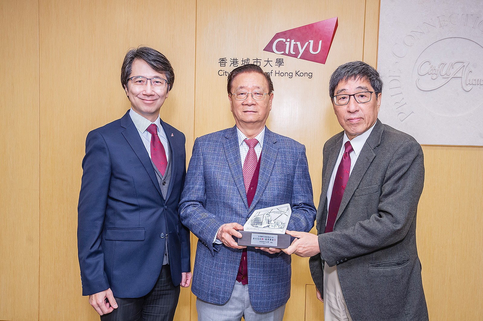 (From right), President Kuo, Mr Chu and Professor Lee.