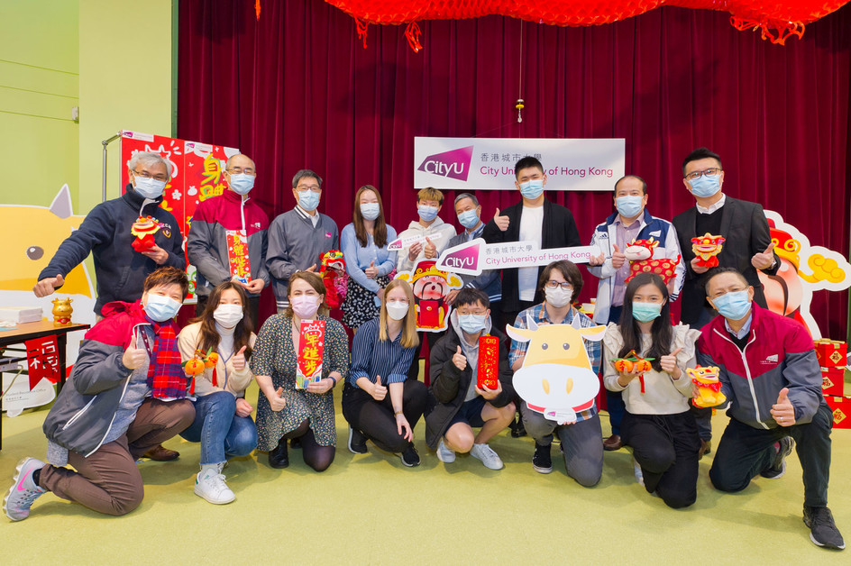 News Student residents at CityU celebrate New Year with President