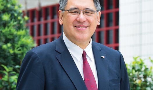 Mr Lester Garson HUANG, Chairman of the CityU Council, admitted to the Law Society’s Roll of Honour