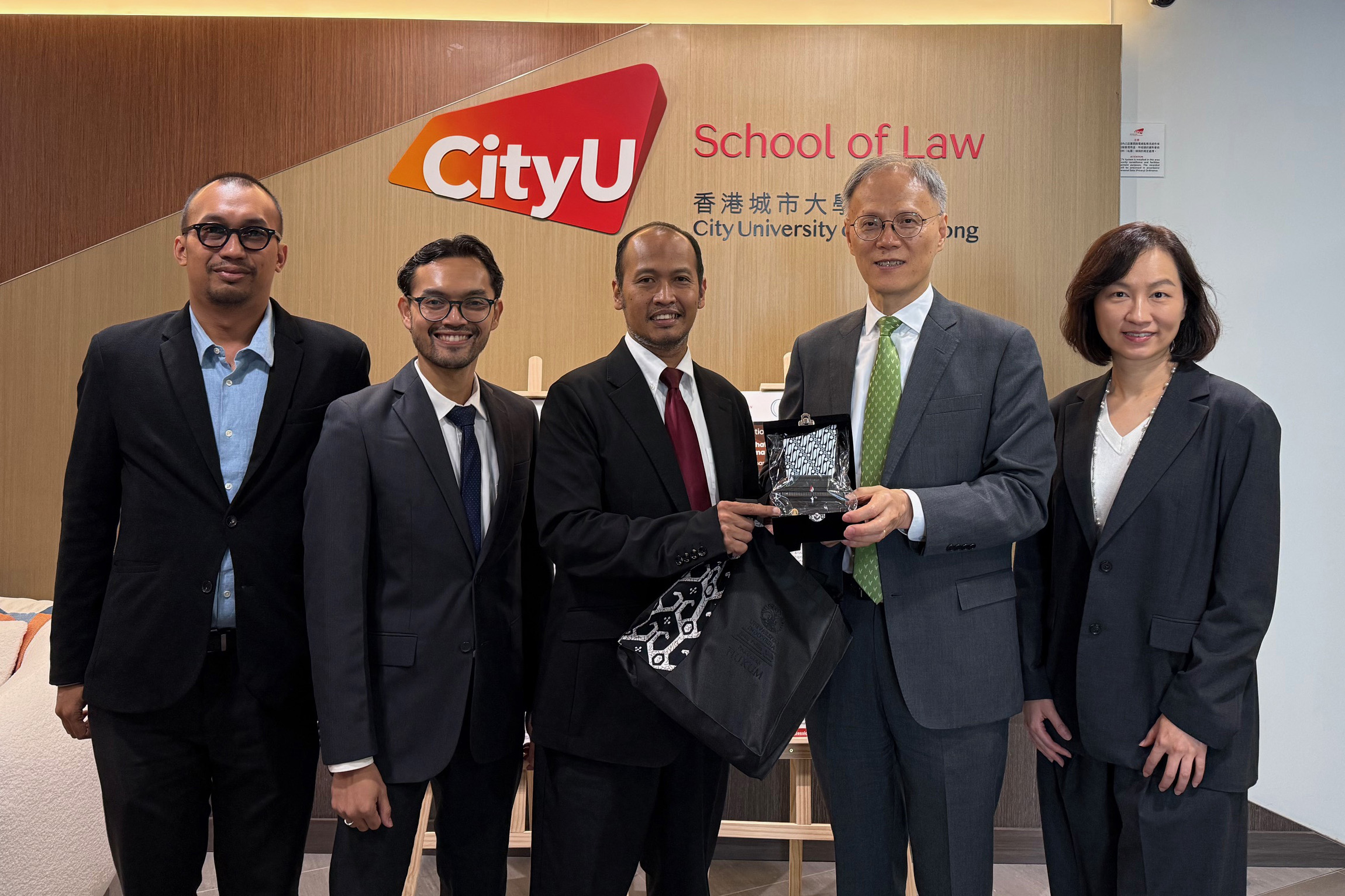  Universitas Indonesia Faculty of Law Delegation Visits CityUHK School of Law