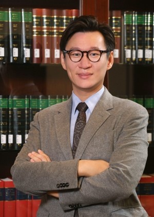 Prof He Tianxiang